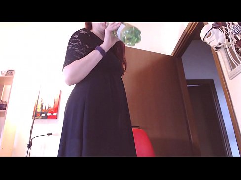 ❤️ Een onderdanige slaaf die houdt van vieze en weelderige slipjes wordt gedwongen te masturberen na het bekijken van deze video! Sluts at porn nl.port-amurasso.ru ☑