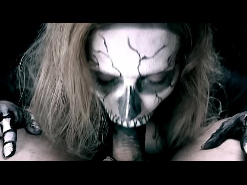 ❤️ Demon girl zuigt pik met haar zwarte mond en slikt sperma. Sluts at porn nl.port-amurasso.ru ☑